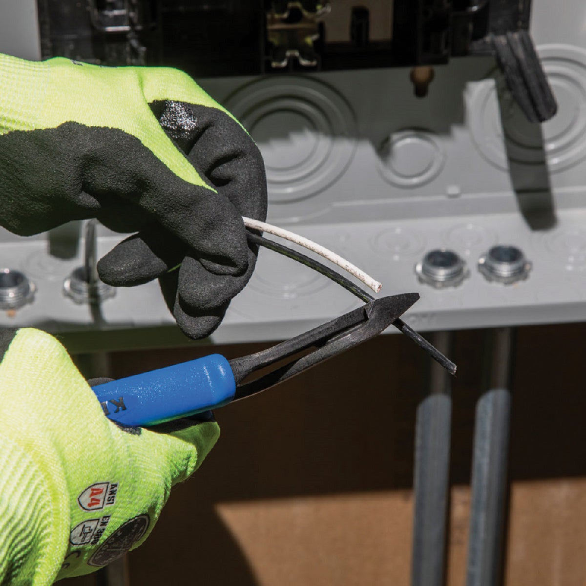 Klein Journeyman High-Leverage Diagonal Cutting Pliers Image 2