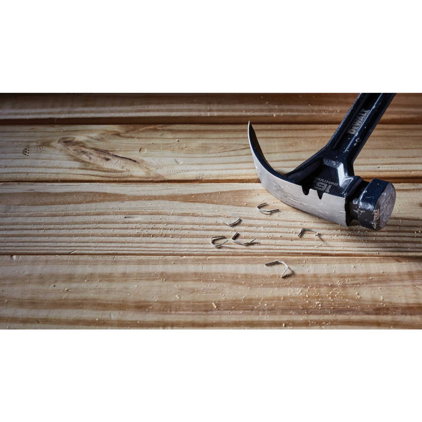 DEWALT 16 Oz. Smooth-Face Curved Claw Hammer with Steel Handle Image 3