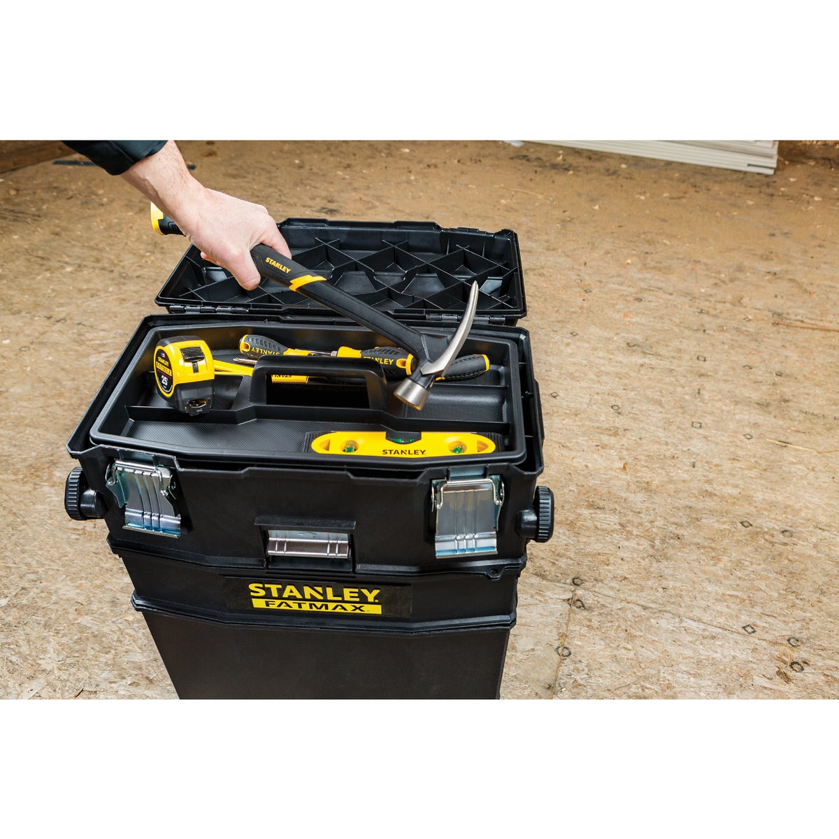 Stanley FatMax 22 In. W x 18 In. H x 17 In. L Mobile Workstation Tool Cart Image 4