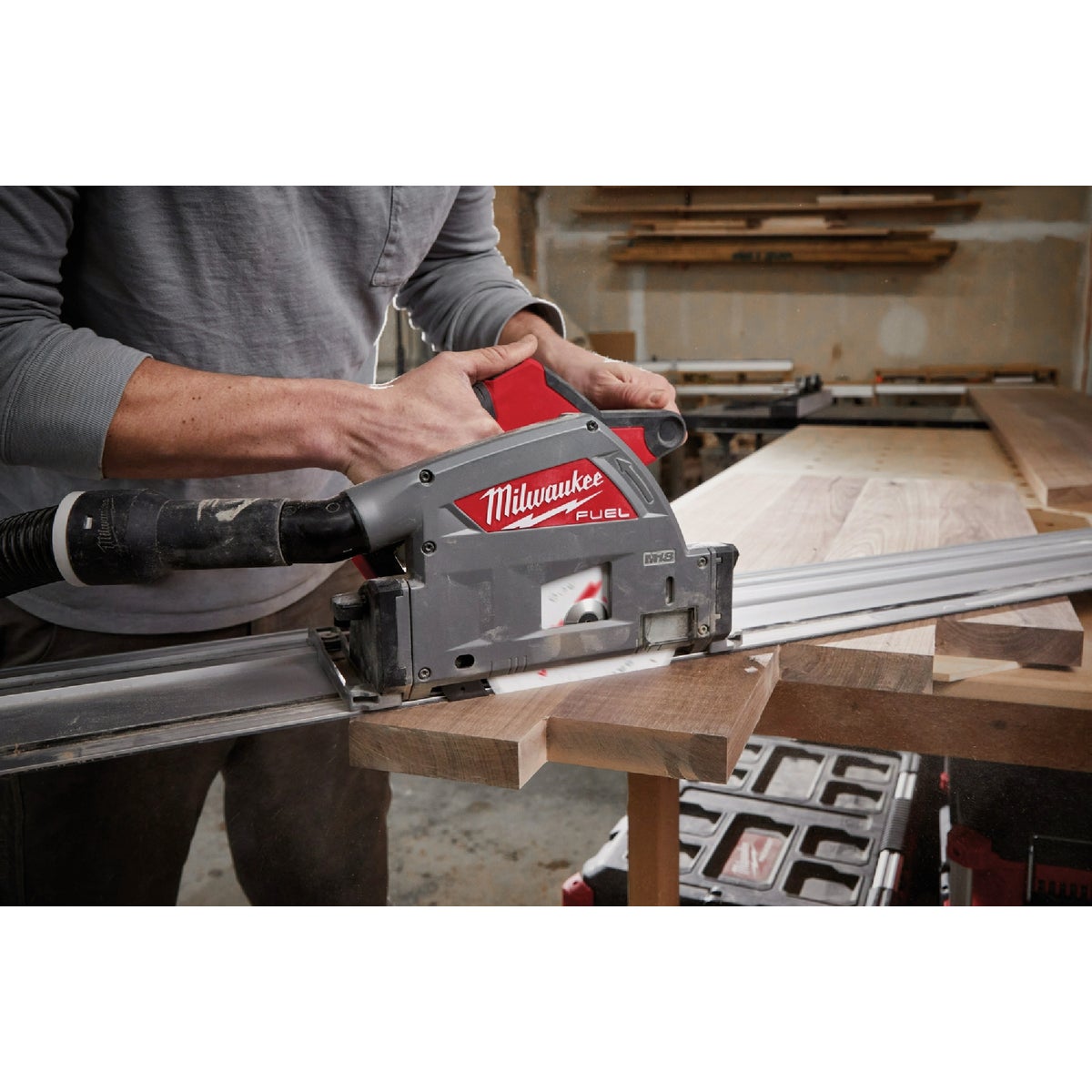 Milwaukee 55 In. Track Saw Guide Rail Image 3