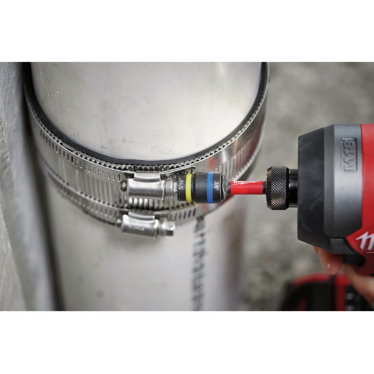 Milwaukee SHOCKWAVE QUIK-CLEAR 2-in-1 5/16 In. & 3/8 In. x 2-1/2 In. Impact Duty Magnetic Nut Driver Image 7