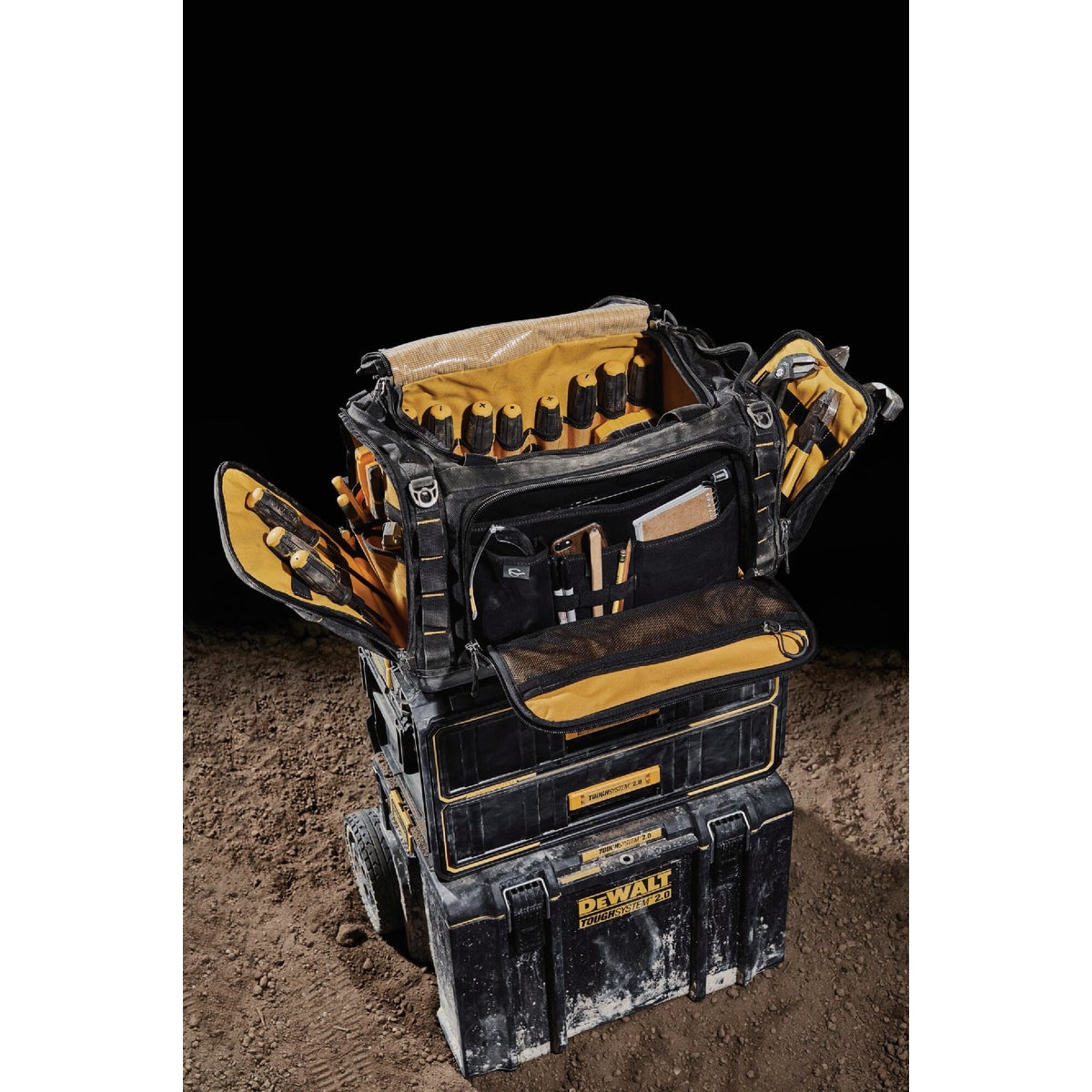 DEWALT ToughSystem 2.0 50-Pocket 15 In. Jobsite Tool Bag Image 3