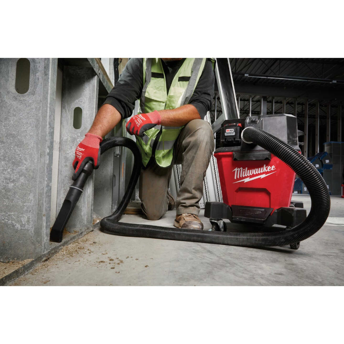 Milwaukee 1-7/8 In. x 8-1/2 In. Black Plastic Curved Vacuum Nozzle Image 3