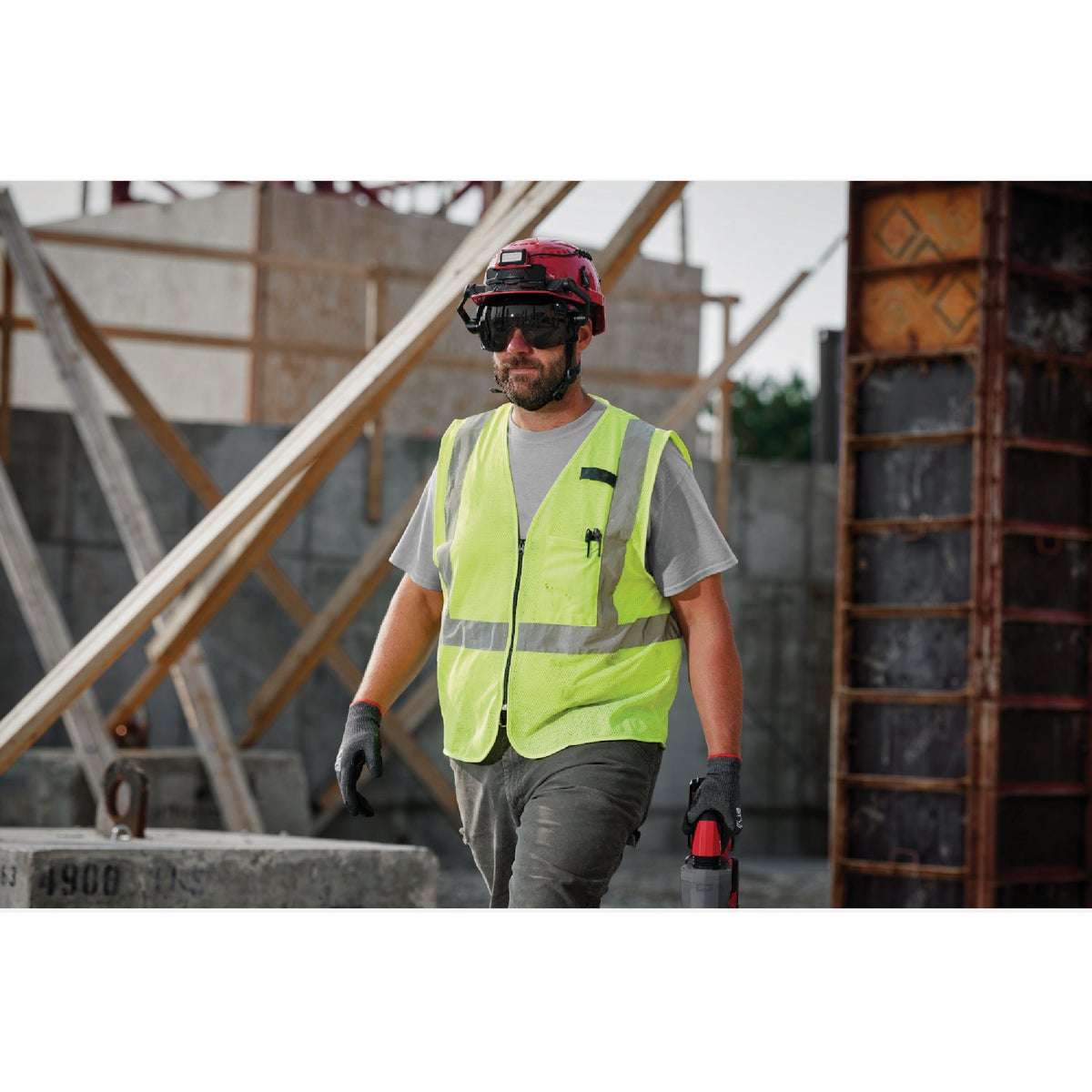 Milwaukee Class 2 High Visibility Yellow Mesh One Pocket Safety Vest, 2X/3X Image 4