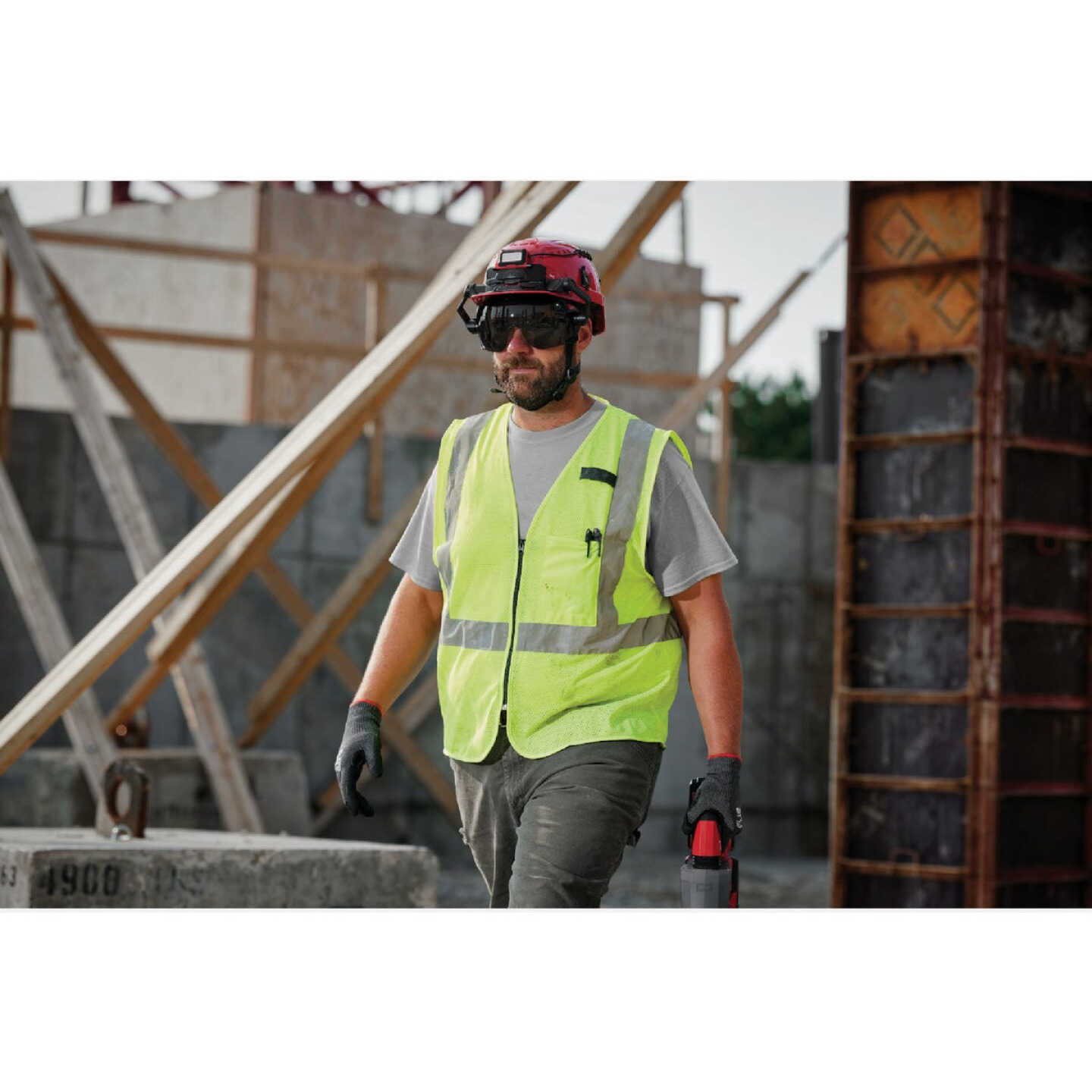 Milwaukee Class 2 High Visibility Yellow Mesh One Pocket Safety Vest, 2X/3X Image 4