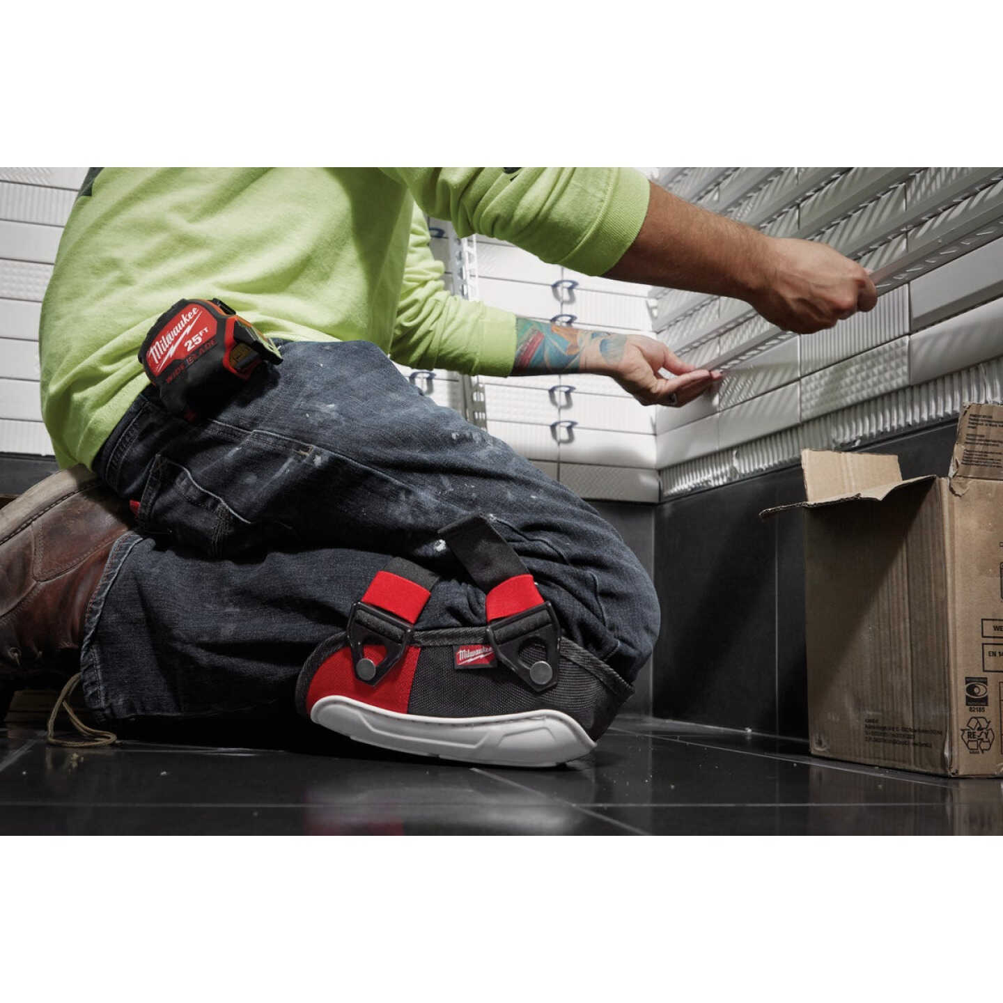 Milwaukee Non-Marring Performance Kneepads, 1 Pair Image 3