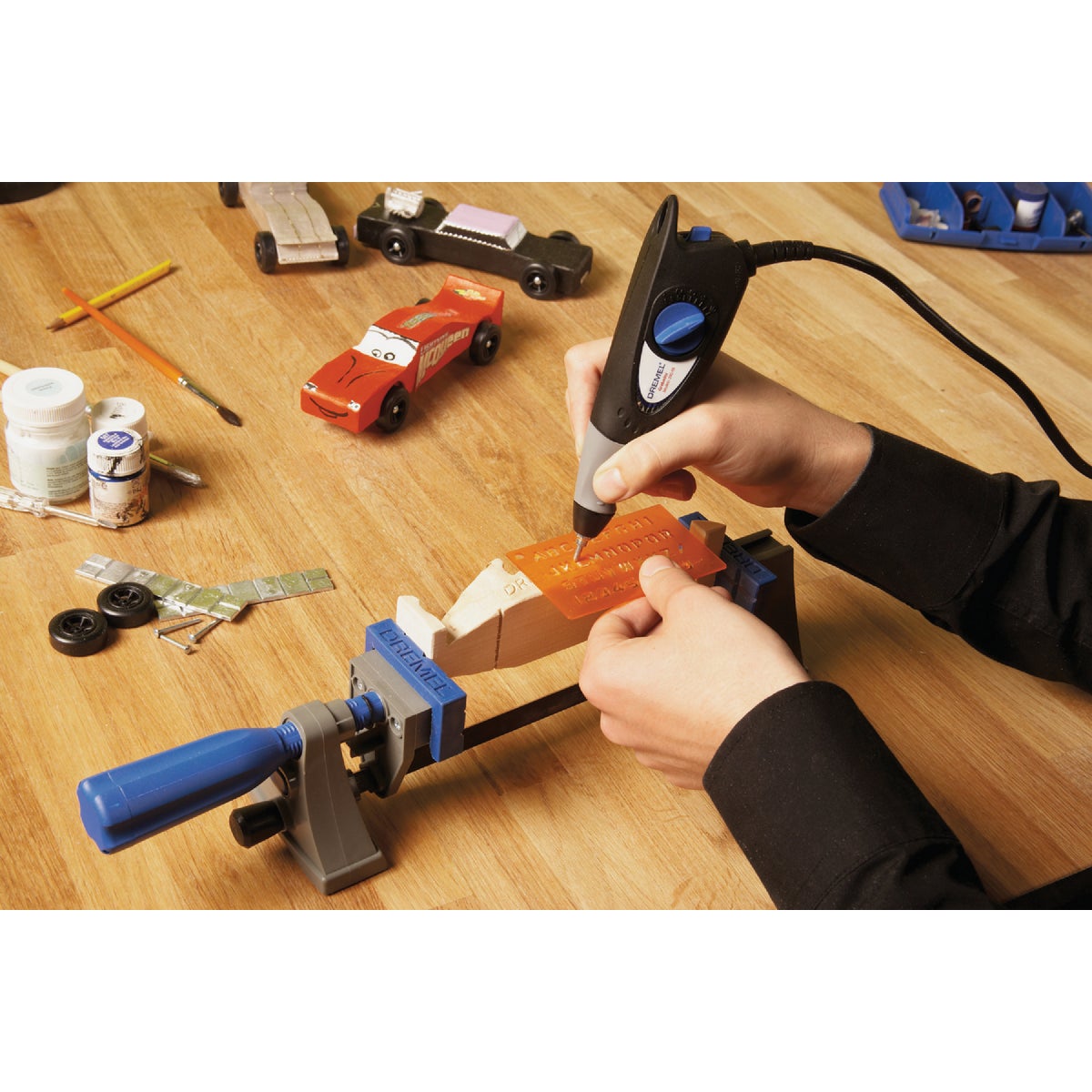 Dremel 115V Corded Electric Engraver Image 2