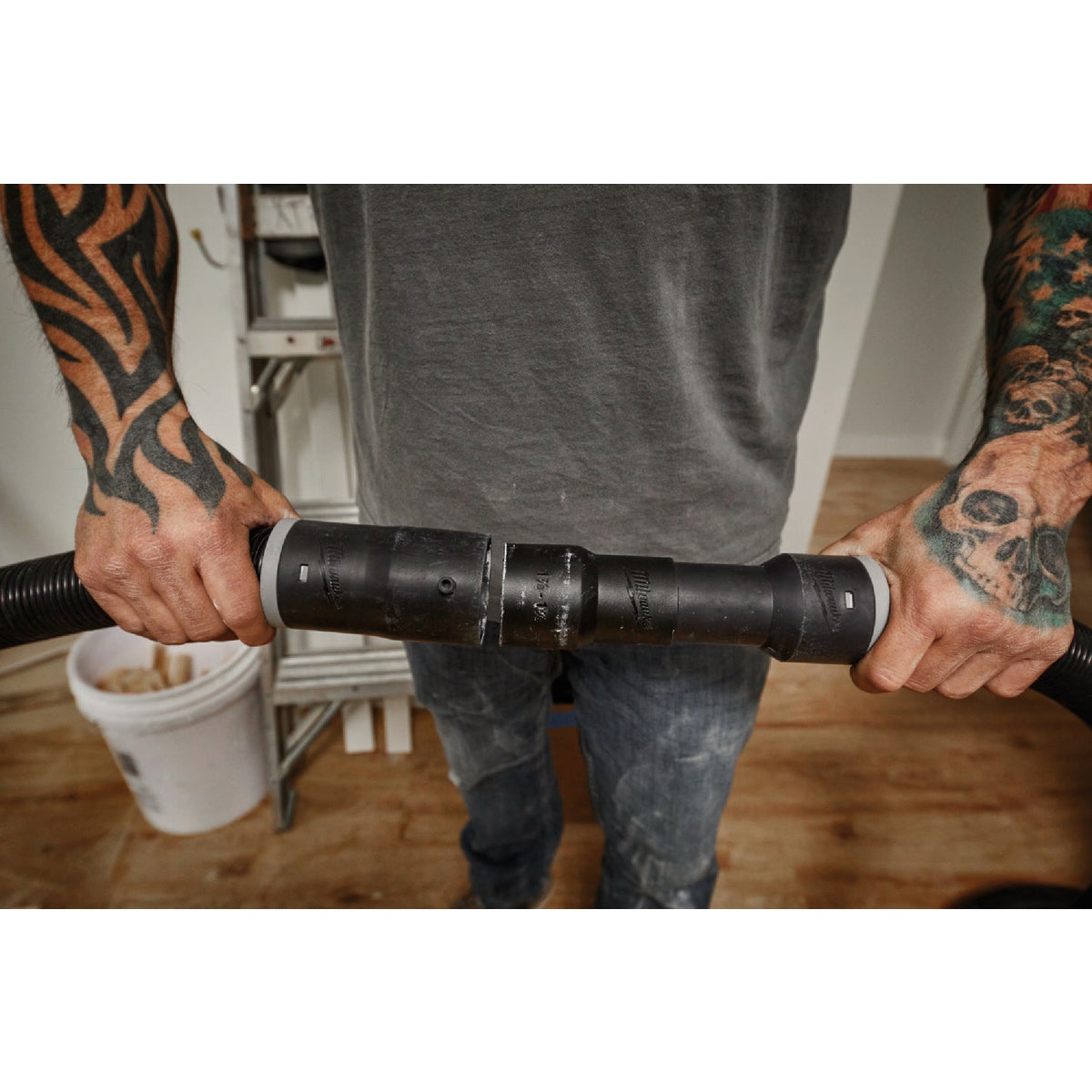 Milwaukee Black Plastic Hose and Accessory Vacuum Conversion Fitting Kit (3-Piece) Image 4