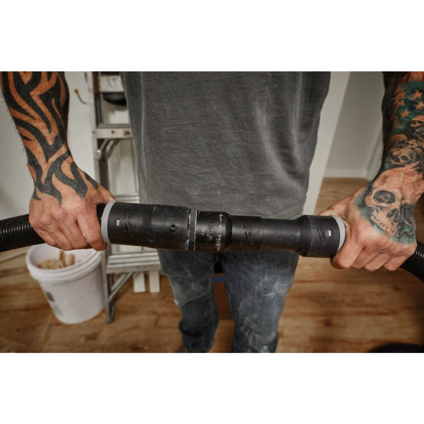 Milwaukee Black Plastic Hose and Accessory Vacuum Conversion Fitting Kit (3-Piece) Image 4