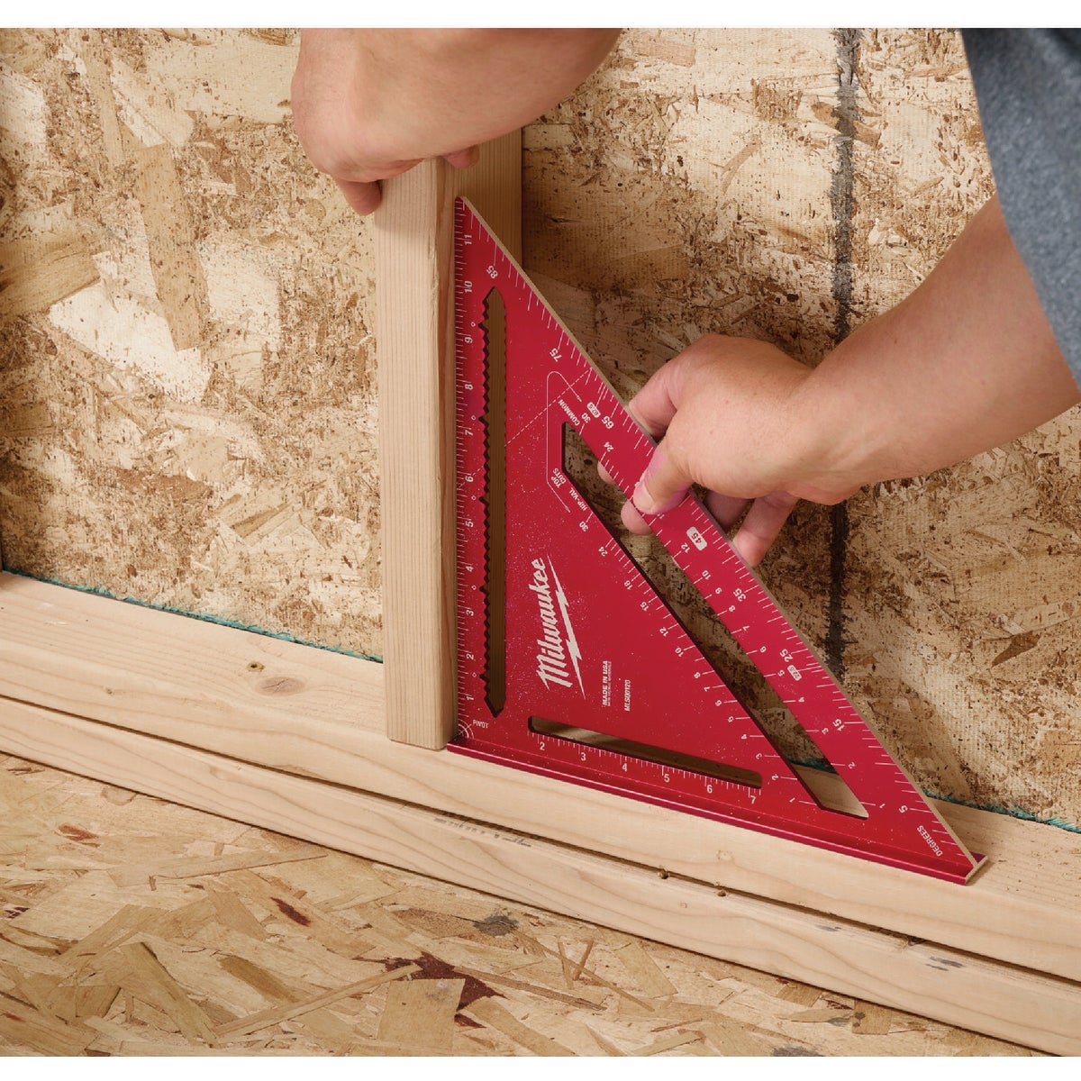 Milwaukee 12 In. Rafter Square Image 5