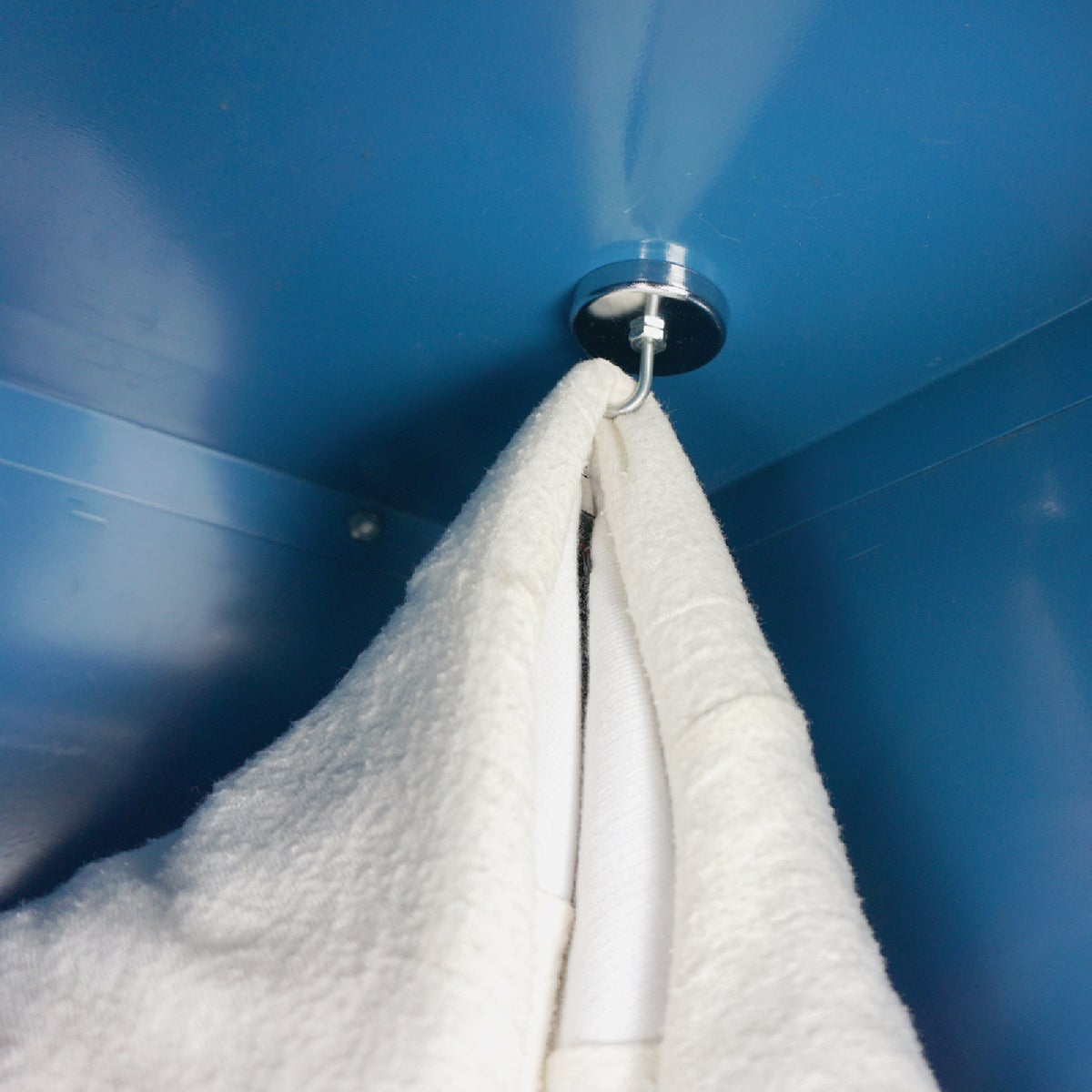 Master Magnetics 1-3/8 in. 15 Lb. Magnetic Base Image 5