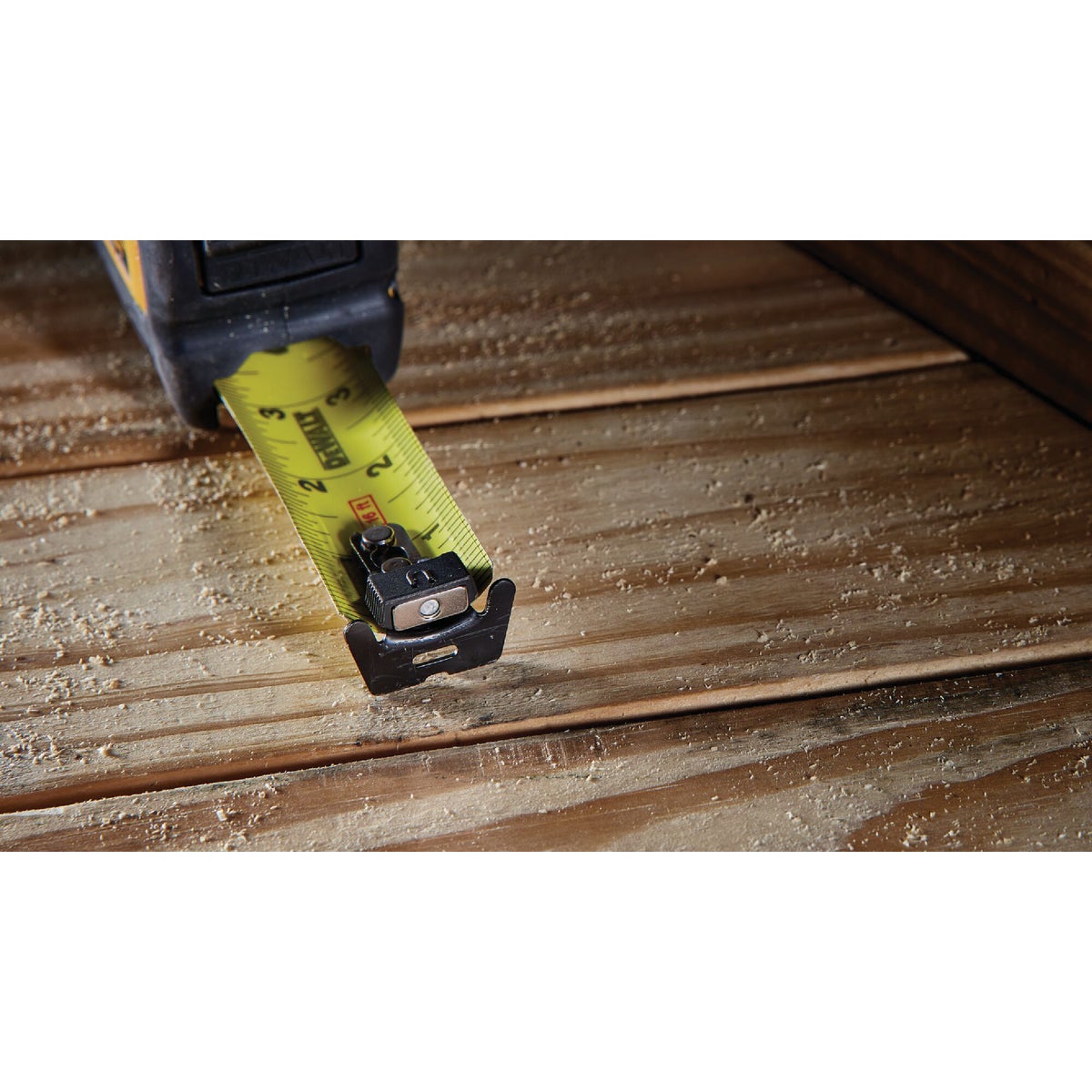 DEWALT ToughSeries 25 Ft. Tape Measure Image 4