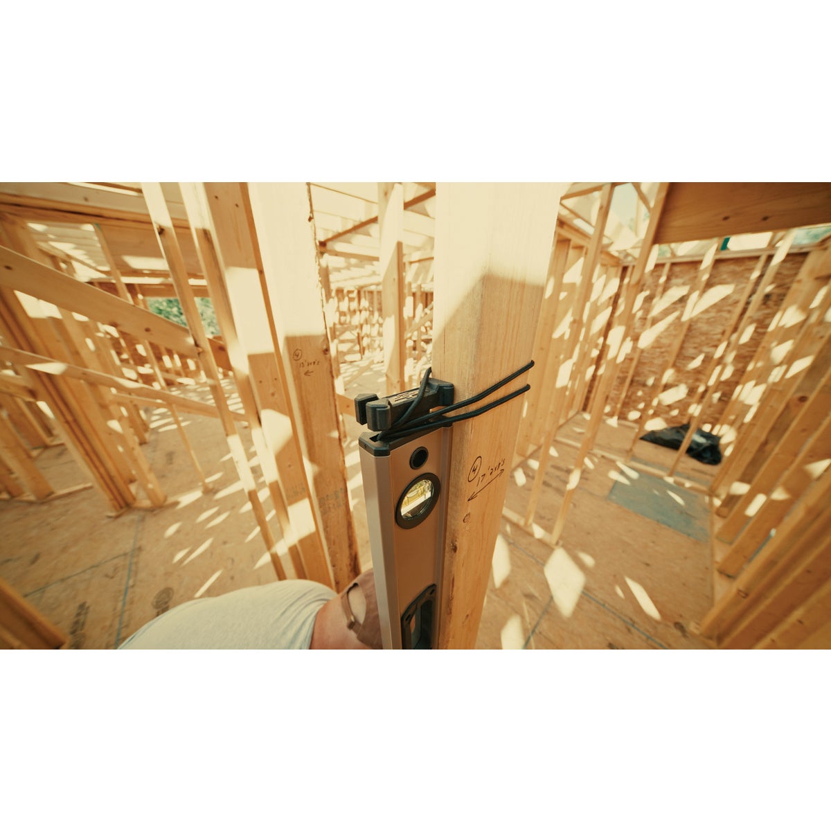 Spec Ops 72 In. Box Beam Level Image 3