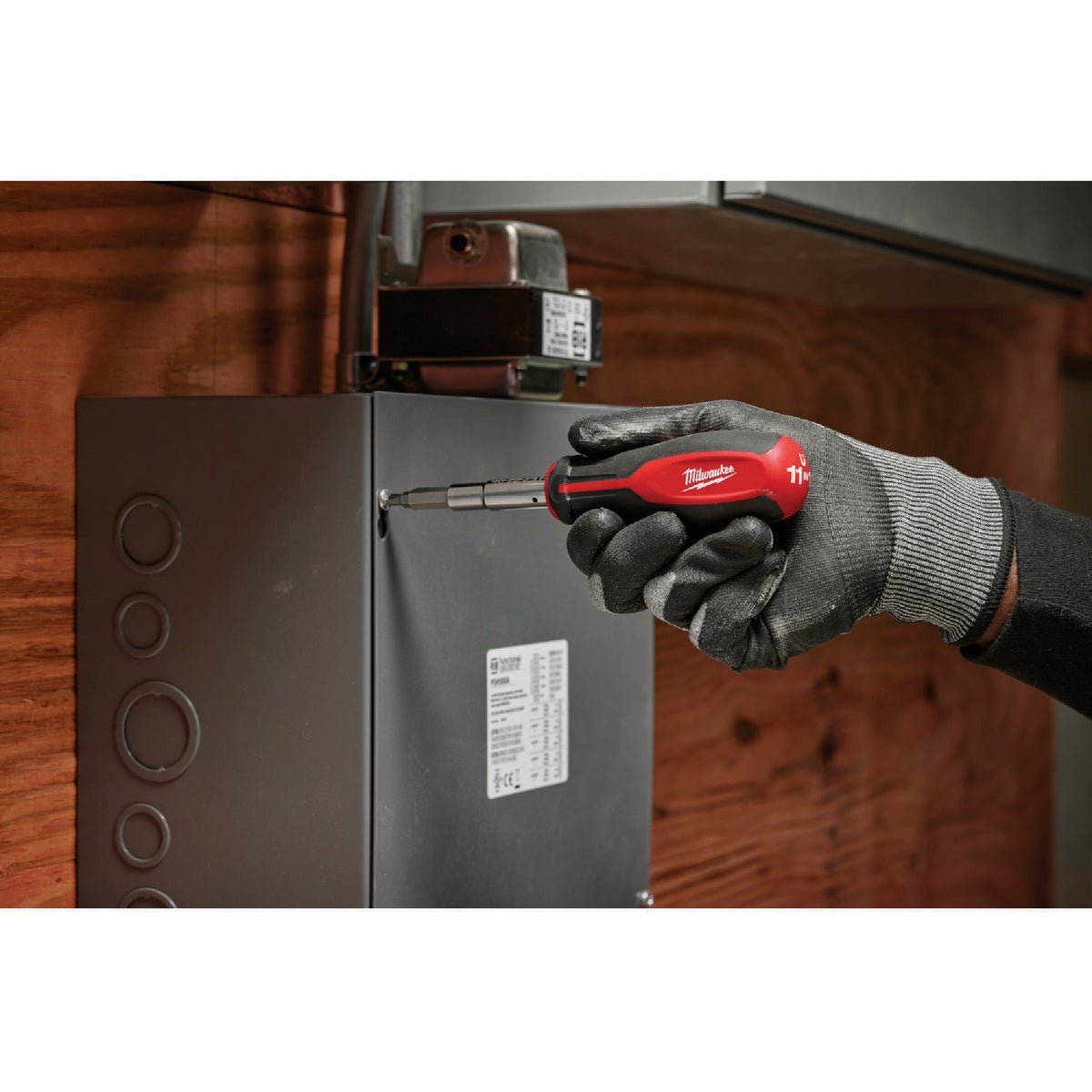 Milwaukee 2-Piece Multi-Bit Screwdriver Set Image 2