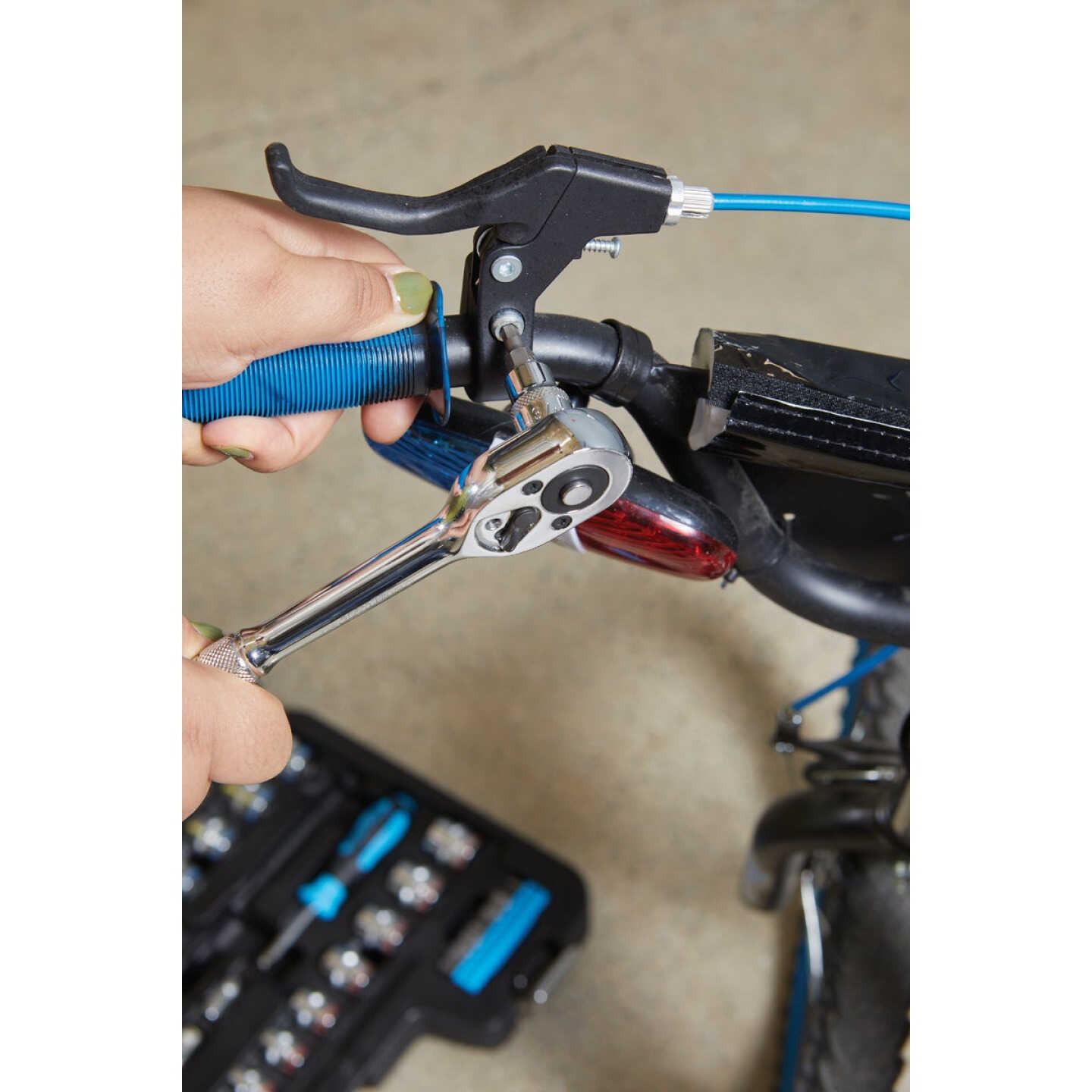 Channellock SAE 3/8 In. Drive 6-Point Hex Bit Socket Set (7-Piece) Image 2