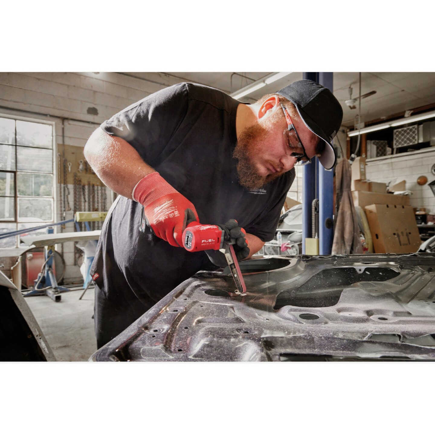 Milwaukee 1/2 In. x 18 In. 60 Grit Bandfile Belt (4-Pack) Image 7