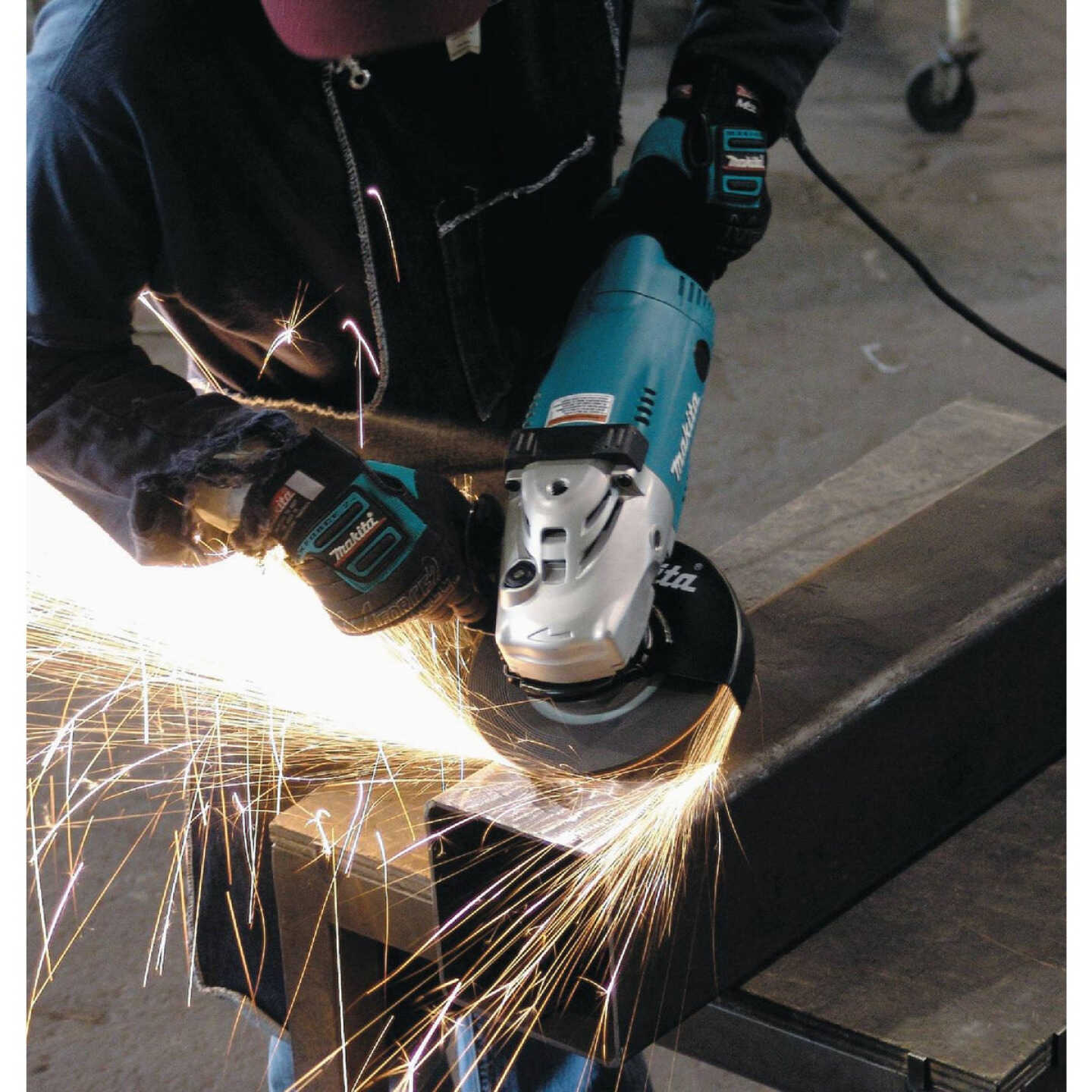 Makita 7 In. 15-Amp Angle Grinder with Lock On Image 2