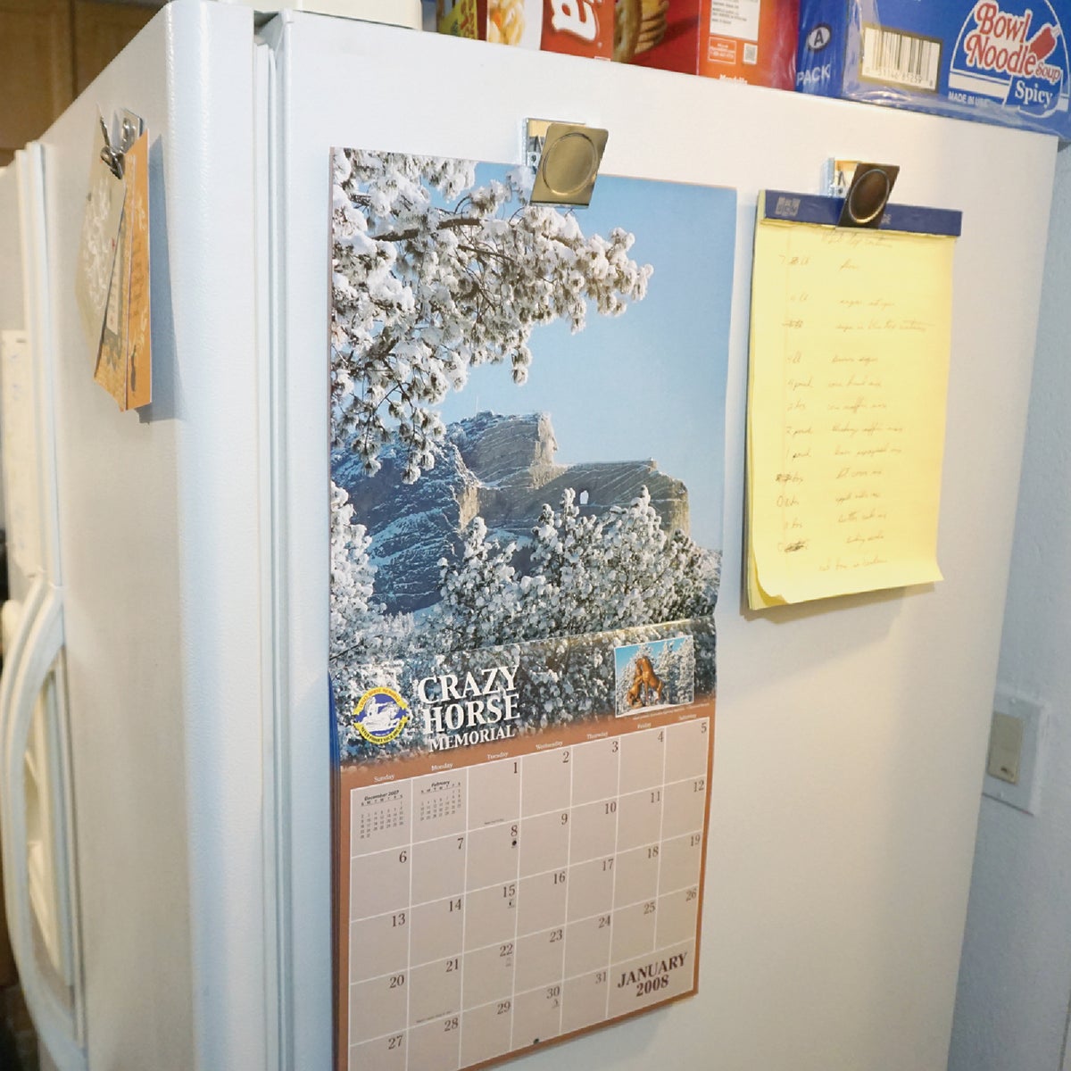 MagnetSource 9 Lb. Capacity Magnetic Metal Clips (2-Pack) Image 3