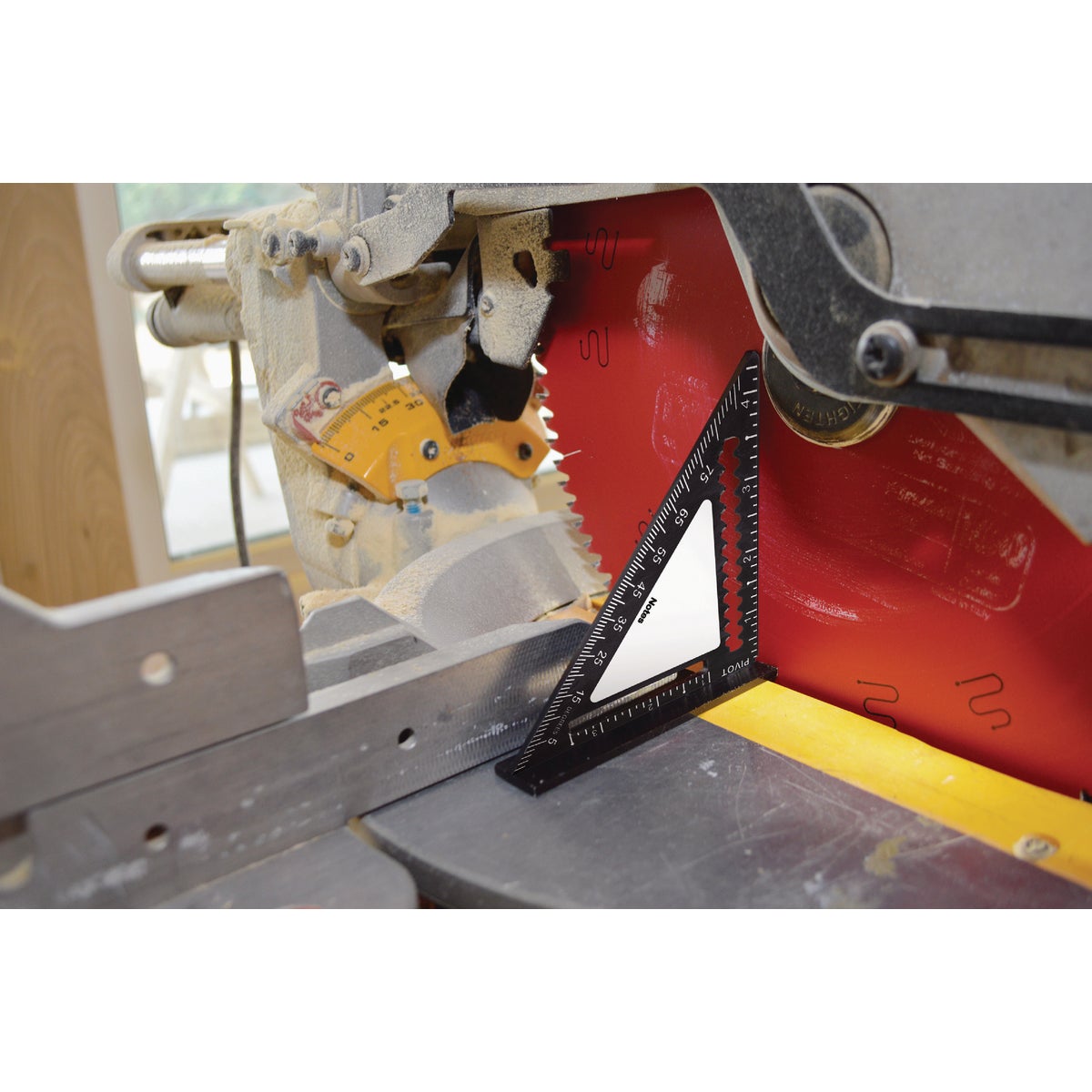 Johnson Level Johnny Square Easy-Read 4.5 In. Finish Square Image 2