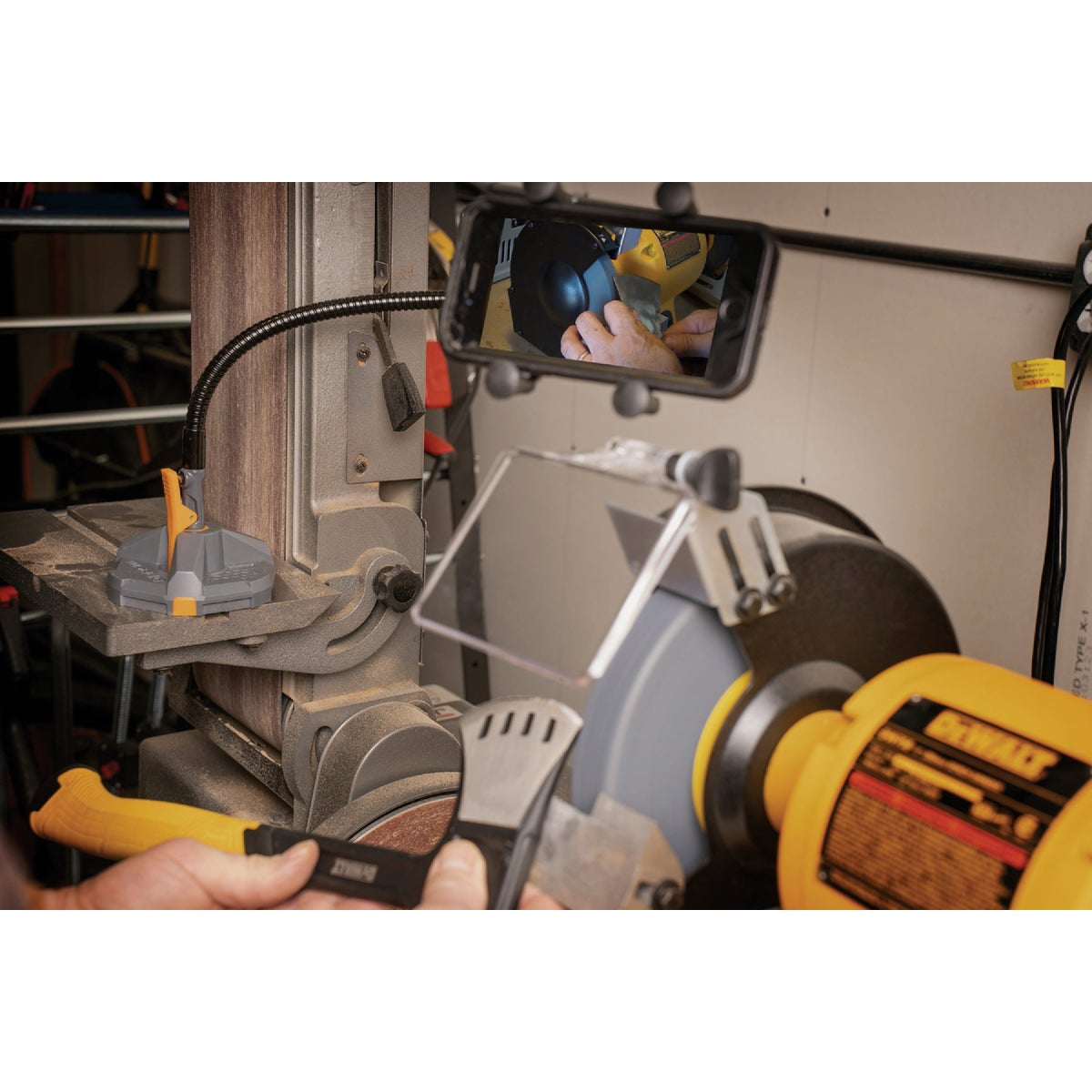 IQ Connect Magnetic Mount Image 3