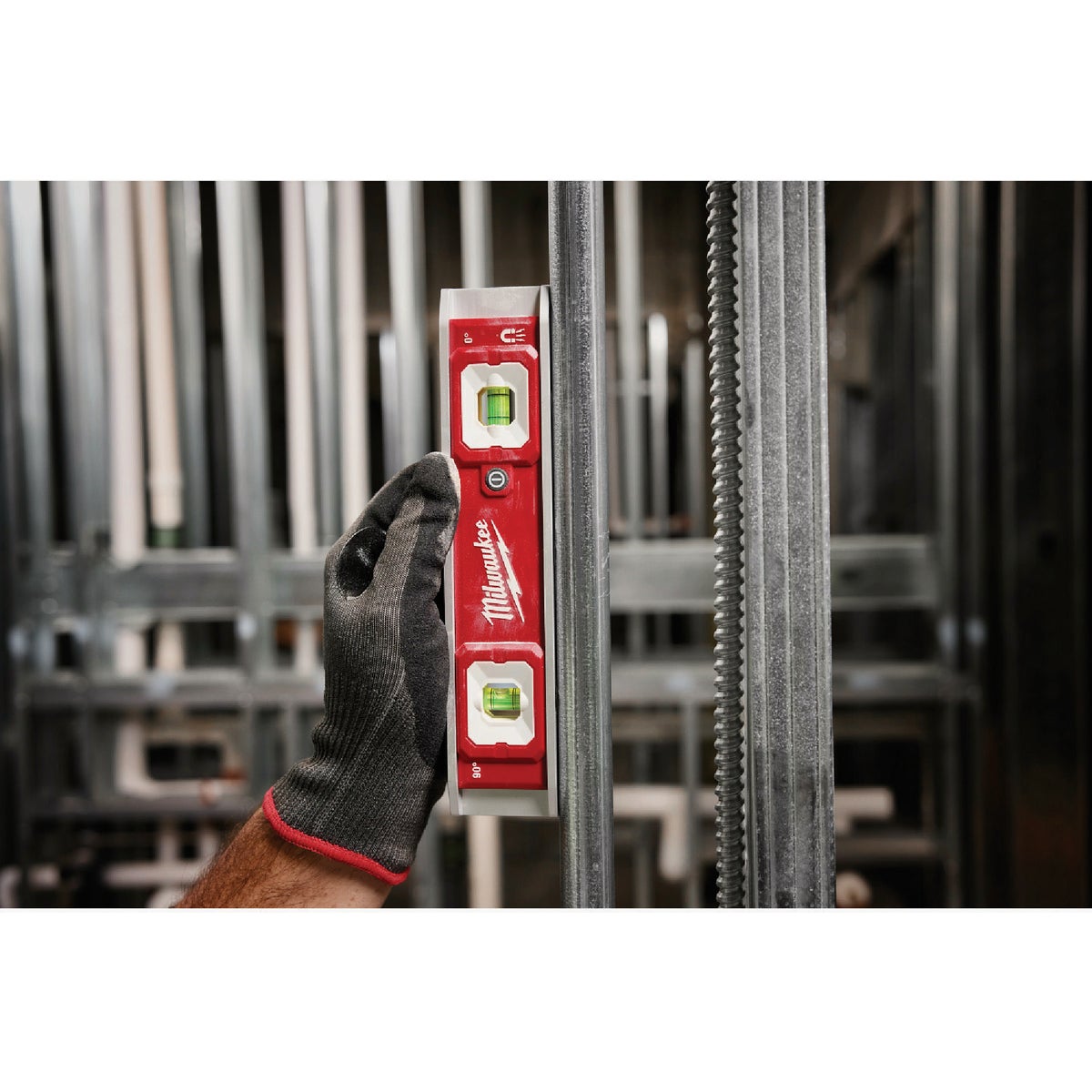 Milwaukee 9 In&#46; Torpedo Level with Lighted Vials Image 4