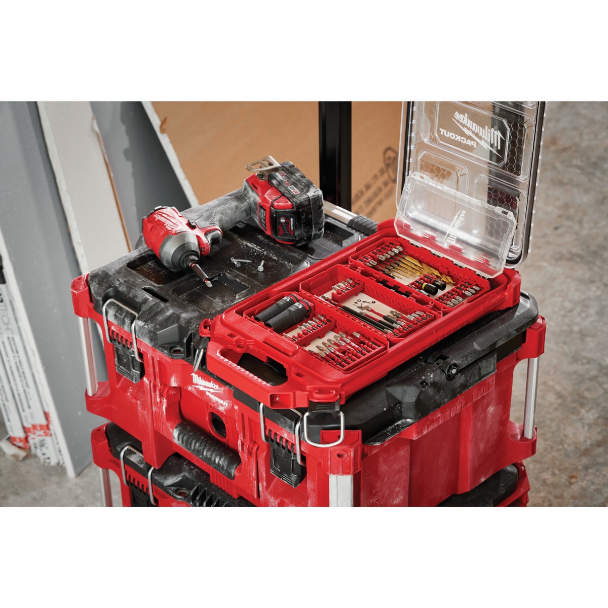 Milwaukee SHOCKWAVE Impact Duty Drill & Drive Set (60-Piece) Image 7