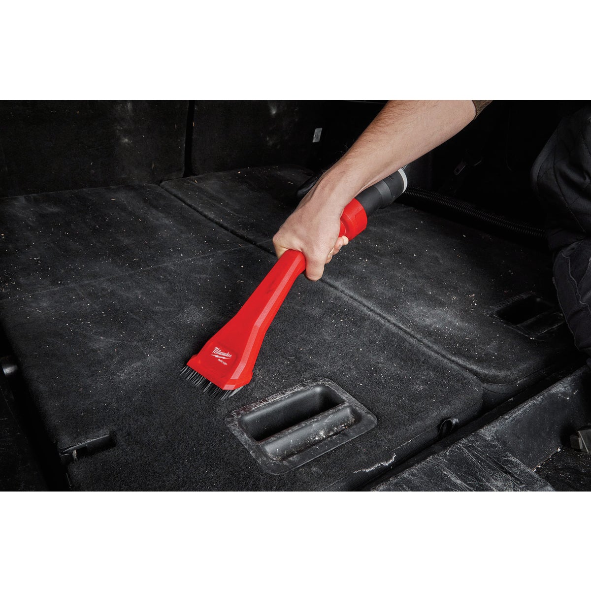 Milwaukee AIR-TIP 1-1/4 In. - 2-1/2 In. Red Plastic Claw Vacuum Nozzle with Brush Image 2
