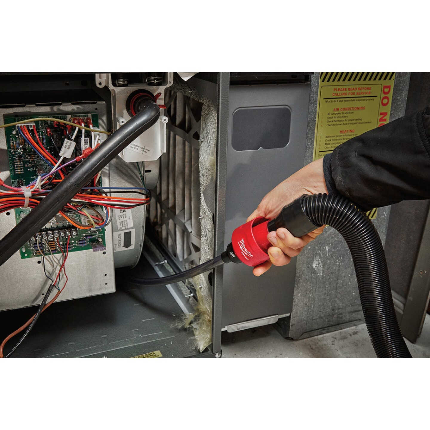 Milwaukee AIR-TIP 1-1/4 In. - 2-1/2 In. Long Reach Flexible Micro Vacuum Hose Set with Adapter (7-Piece) Image 2