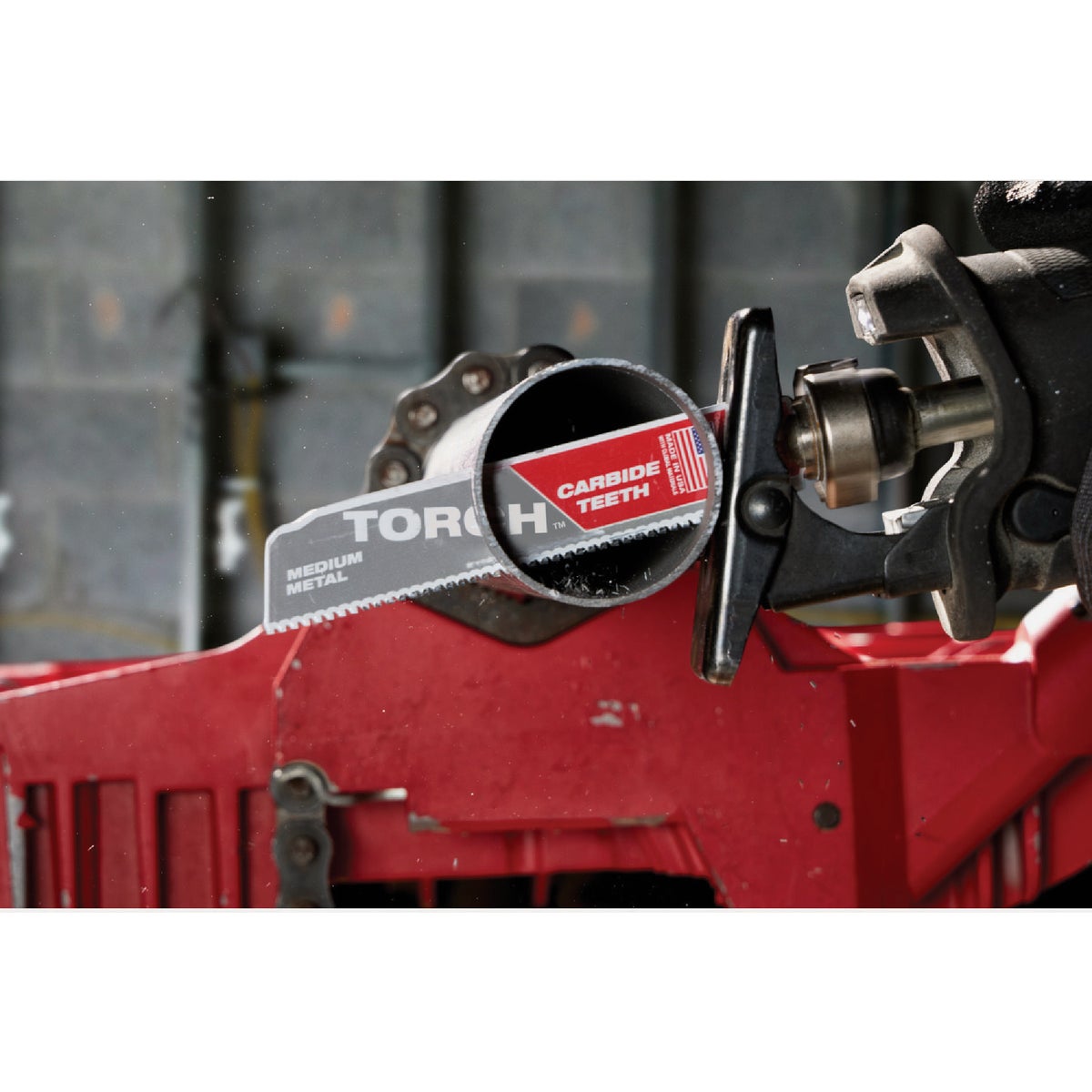 Milwaukee SAWZALL TORCH 12 In. 10 TPI Carbide Medium Metal Reciprocating Saw Blade Image 4