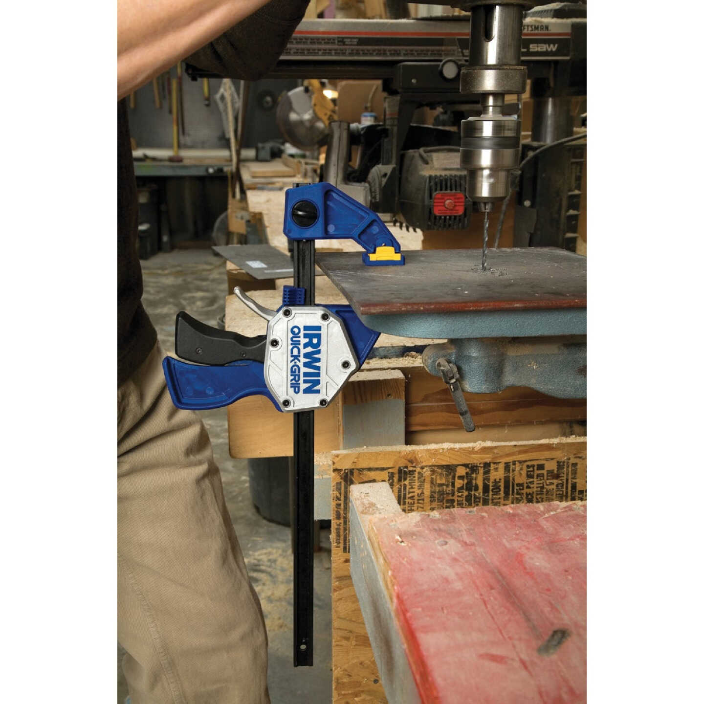 Irwin Quick-Grip 12 In. Medium-Duty One-Hand Bar Clamp Image 11