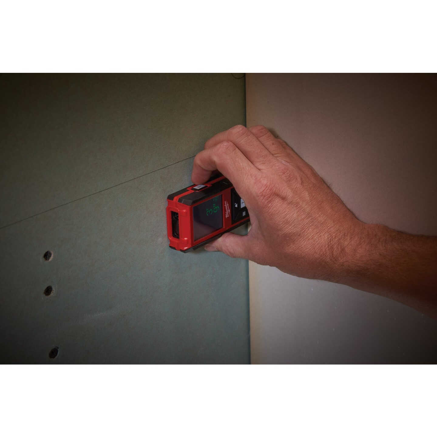 Milwaukee 150 Ft. Backlit Color Screen Laser Distance Measurer Image 3