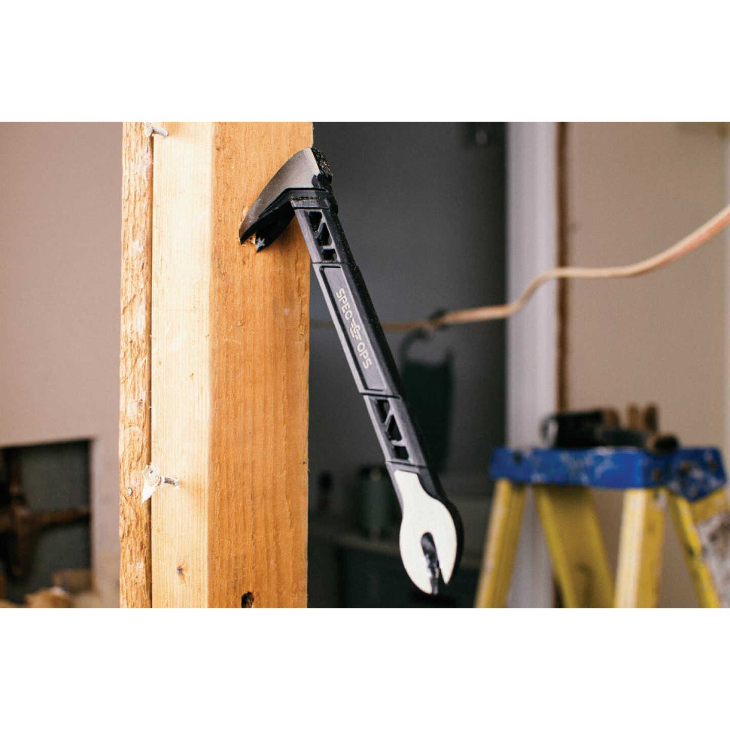 Spec Ops 8 In. High-Carbon Steel Cats Paw Pry Bar Nail Puller Image 3