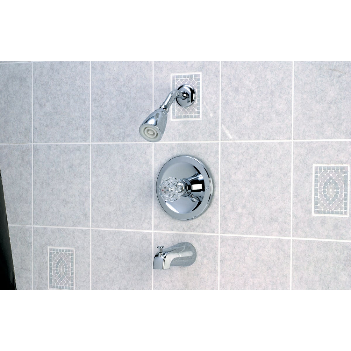 Home Impressions Chrome Single-Handle Acrylic Knob Tub & Shower Faucet Image 2