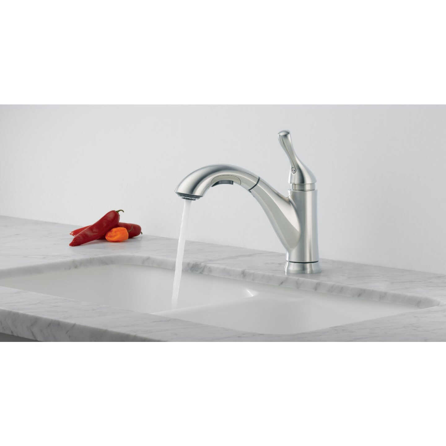 Delta Grant 1-Handle Lever Pull-Out Kitchen Faucet, Chrome Image 2