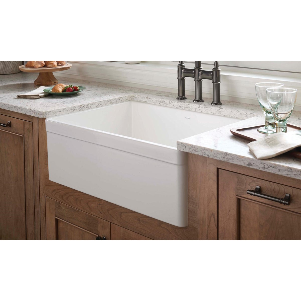 Elkay Fireclay 30 In. x 19-15/16 In. x 9-1/8 In. Single Bowl Farmhouse Kitchen Sink, White Image 3