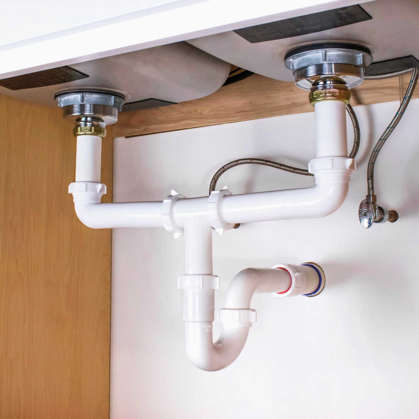 Keeney 1-1/2 In. or 1-1/4 In. White Plastic J-Bend Image 2