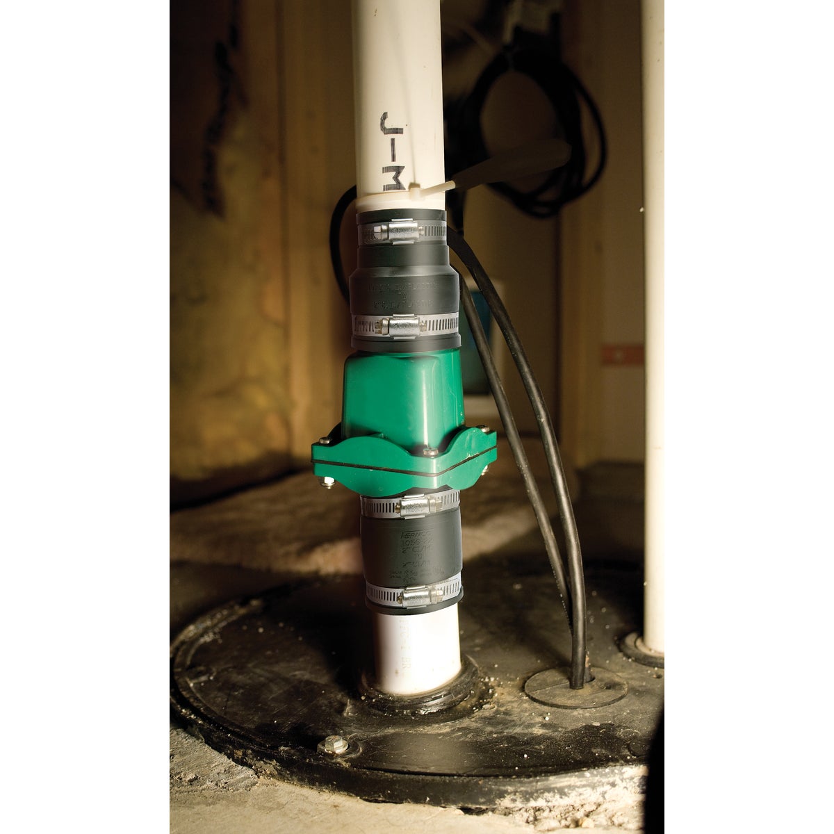 Fernco 2 In. x 1-1/2 In. Flexible PVC Coupling Image 2