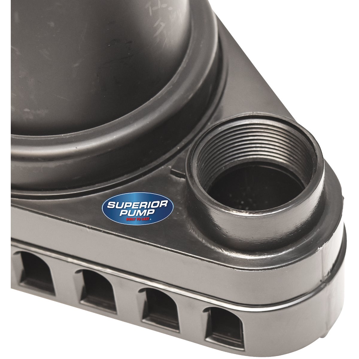 Superior Pump 1/2 HP 3300 GPH Thermoplastic Submersible Utility Pump Image 4