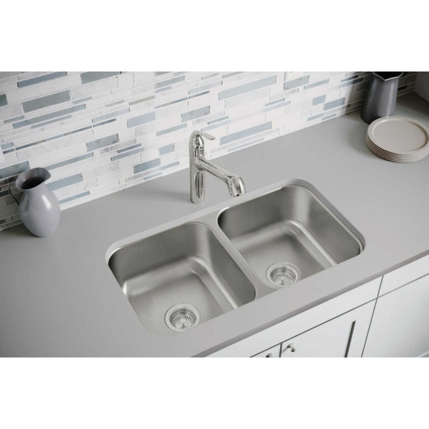 Elkay Dayton 31-3/4 In. x 18-1/4 In. x 8 In. Equal Double Bowl Undermount Kitchen Sink, Stainless Steel Image 2