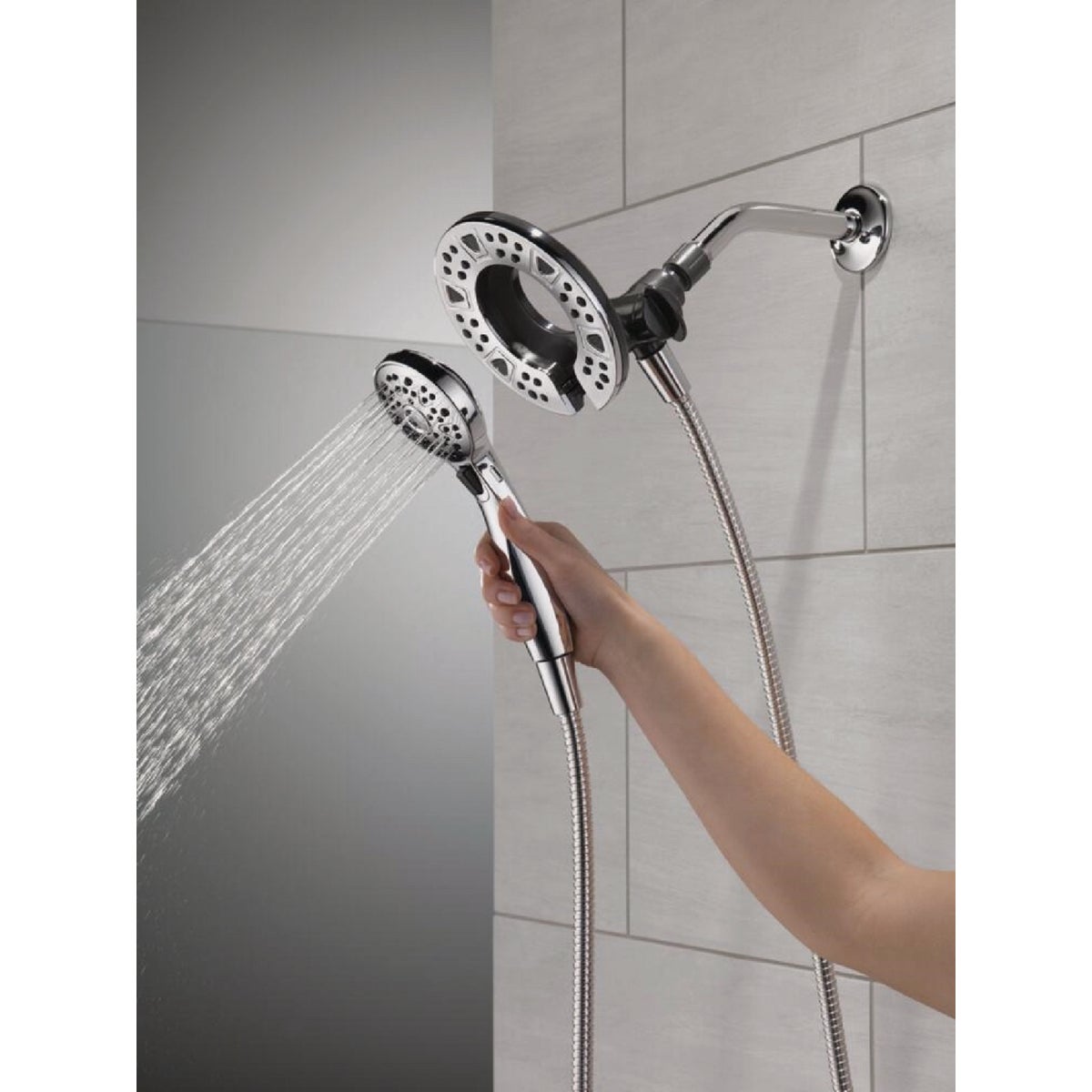 Delta SureDock 6-Spray 1.75 GPM Magnetic Hand Shower, Satin Nickel Image 3