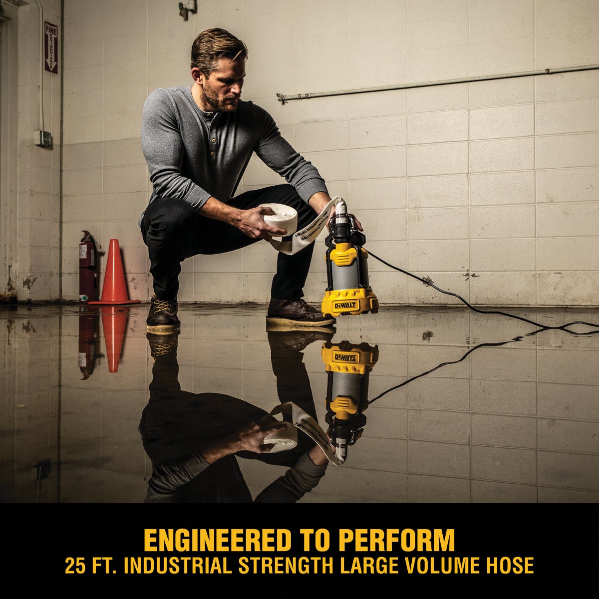 DEWALT 1-1/2 In. x 25 Ft. Industrial Strength Discharge Hose Kit Image 2