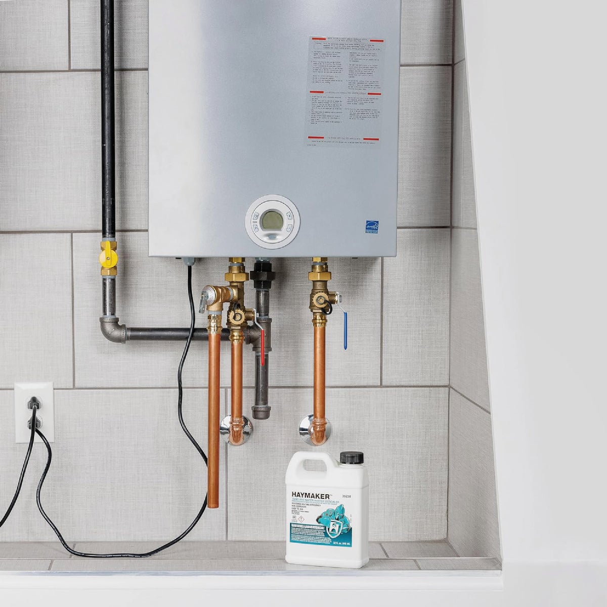 Hercules Haymaker 32 Oz. Ready To Use Tankless Water Heater Descaler Image 2