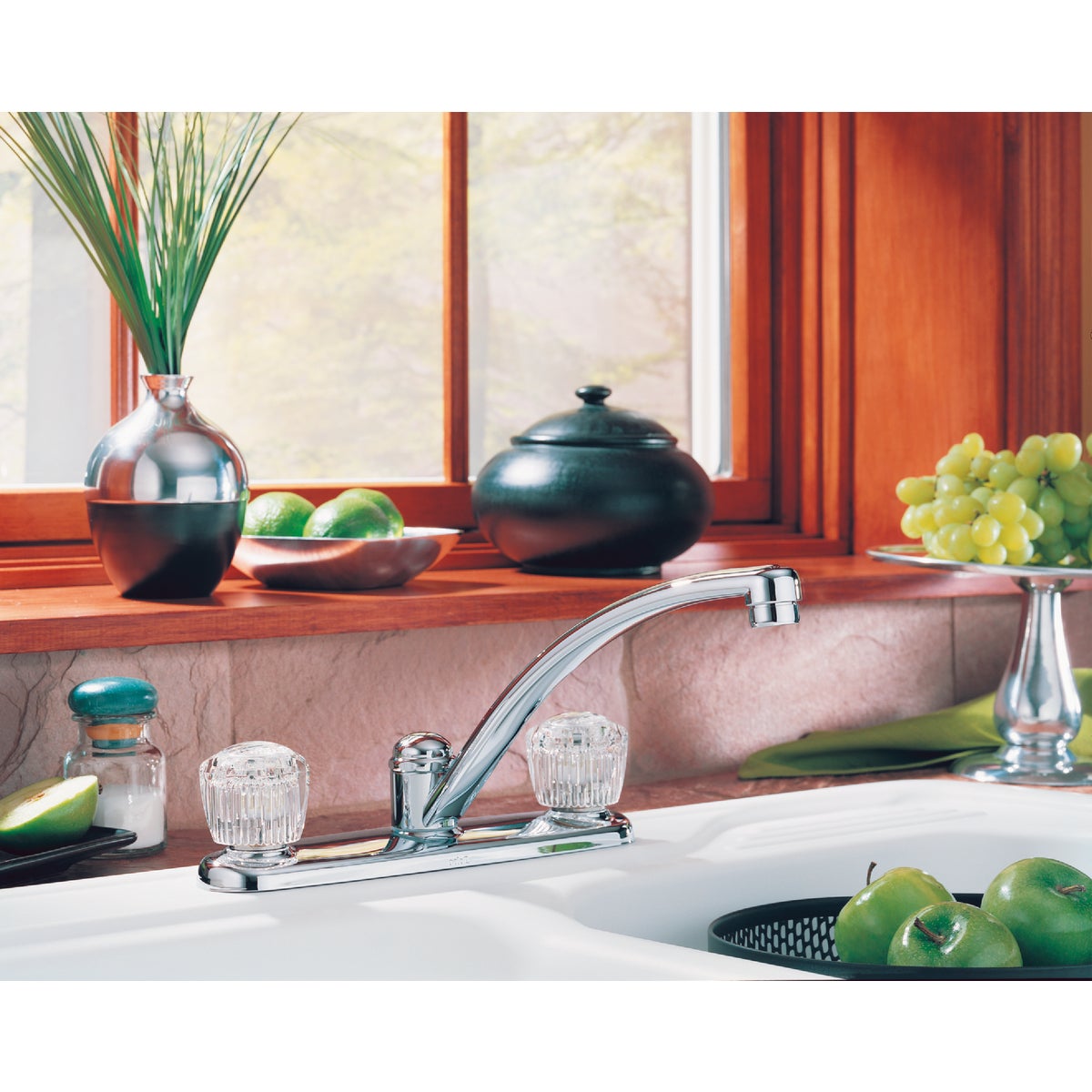 Delta Classic Series 2-Handle Knob Kitchen Faucet, Chrome Image 2