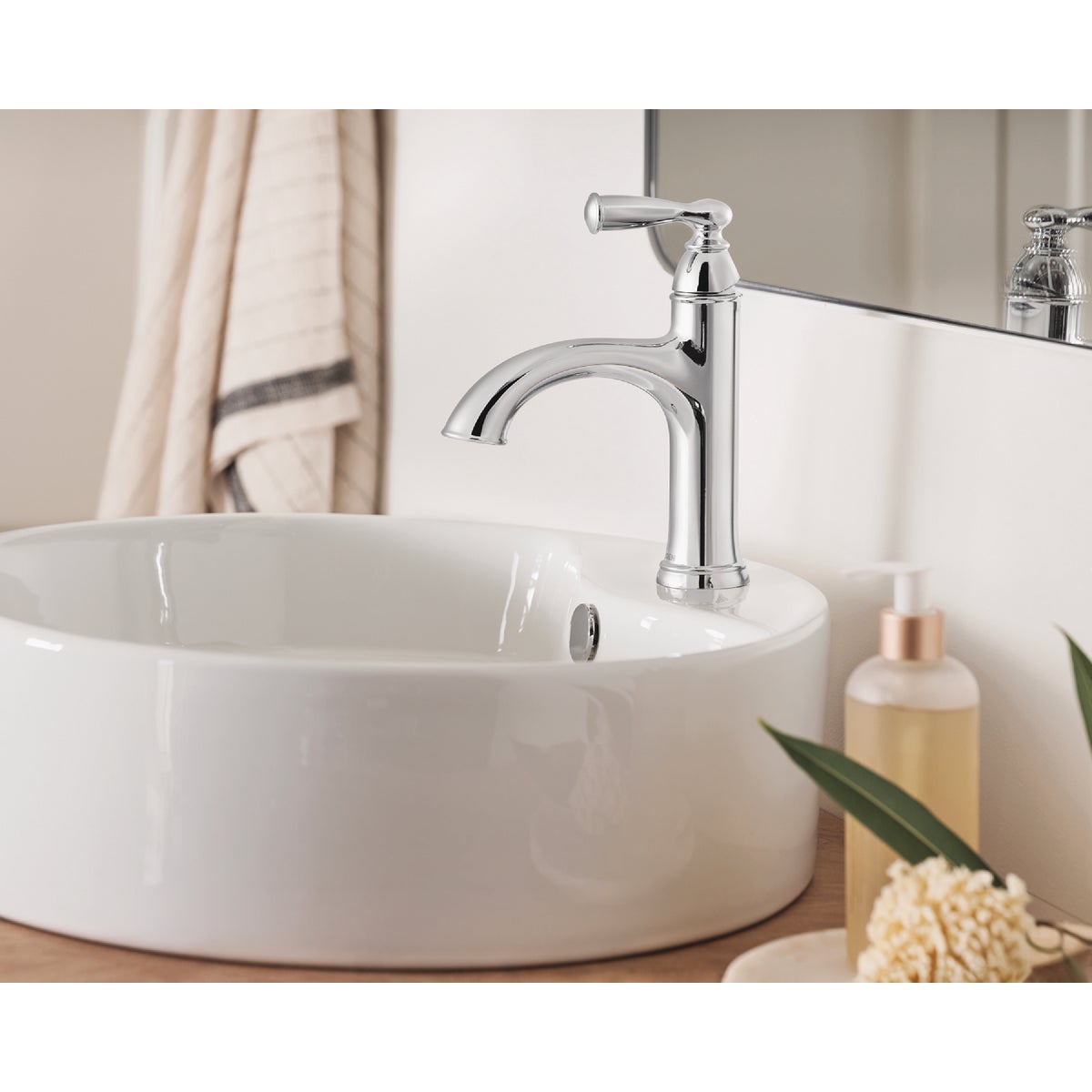 Moen Banbury 1-Handle Lever Centerset Bathroom Faucet, Chrome Image 2