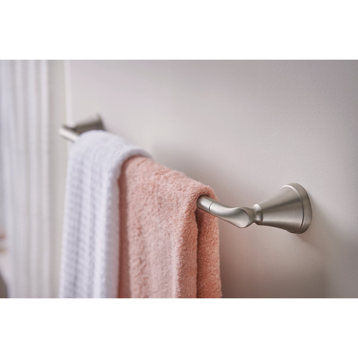 Moen Tiffin 18 In. Towel Bar, Brushed Nickel Image 2