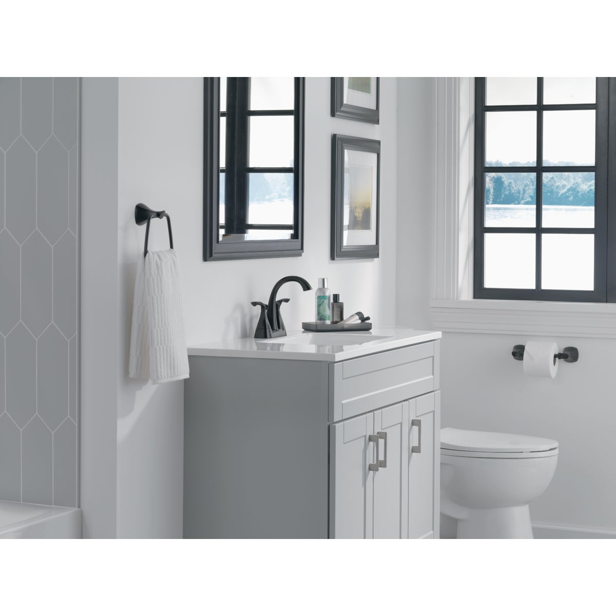 Delta Sandover Matte Black 2-Handle Lever 4 In. Centerset Bathroom Faucet with Pop-Up Image 2