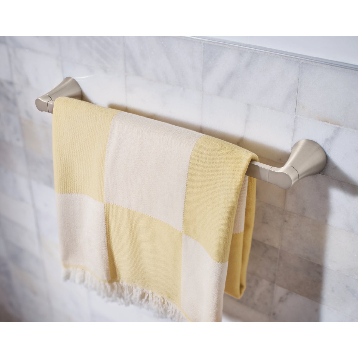 Moen Mikah 18 In. Brushed Nickel Towel Bar Image 2