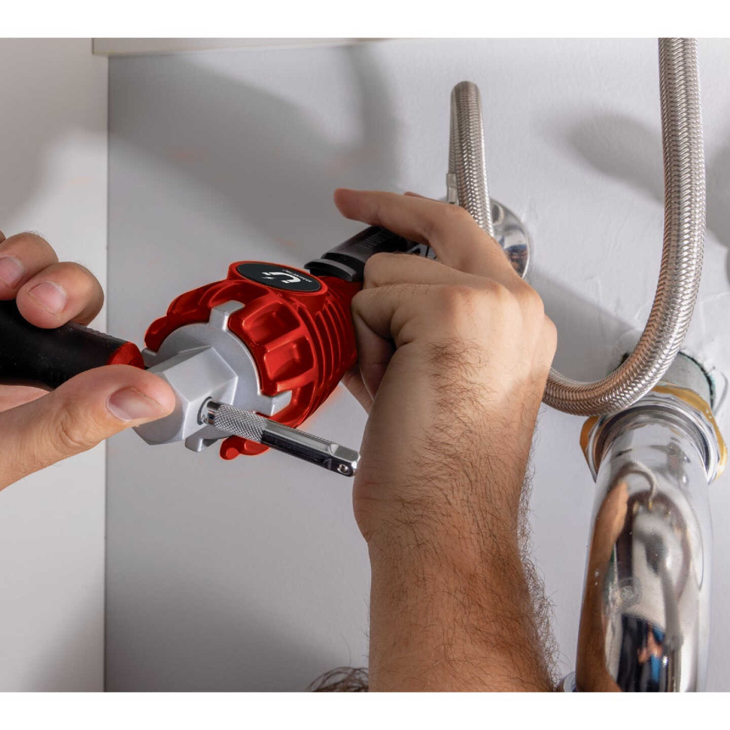 Steelman Faucet Wrench with Rechargeable LED Light Image 2