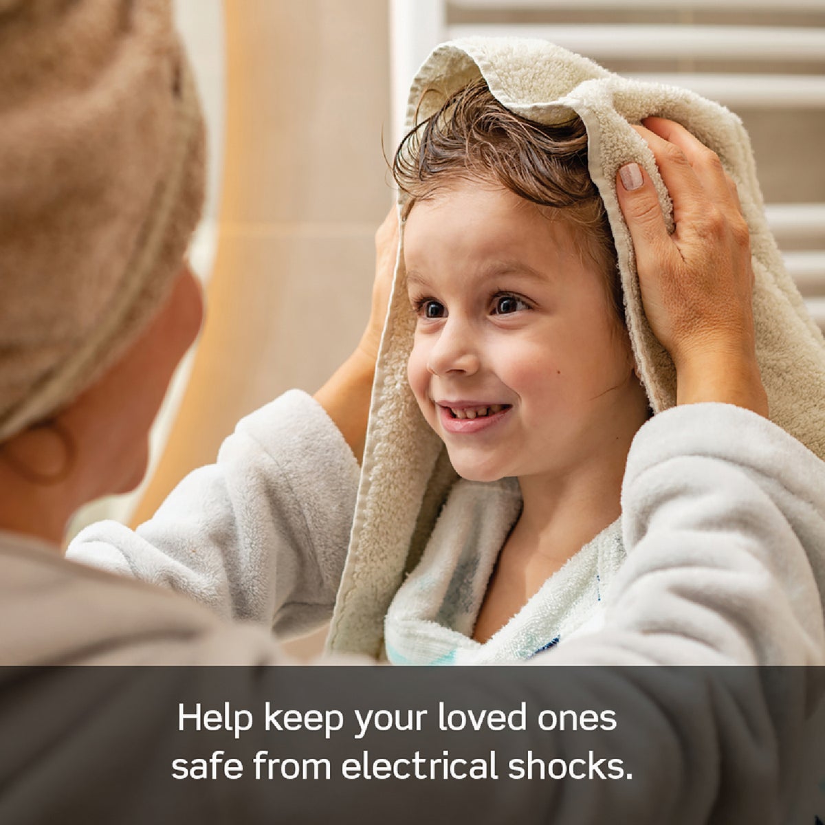 Leviton SmartlockPro Self-Test 15A Ivory Residential Grade 5-15R Slim GFCI Duplex Outlet (3-Pack) Image 2