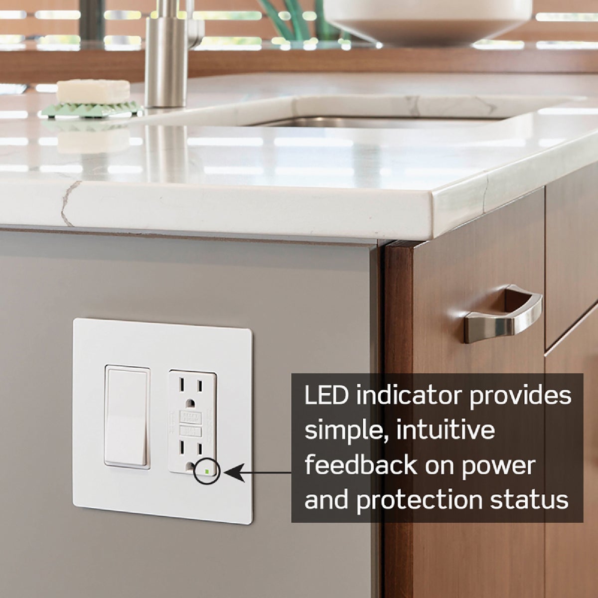 Leviton SmartlockPro Self-Test 15A White Residential Grade Tamper Resistant 5-15R Slim GFCI Duplex Outlet Image 4